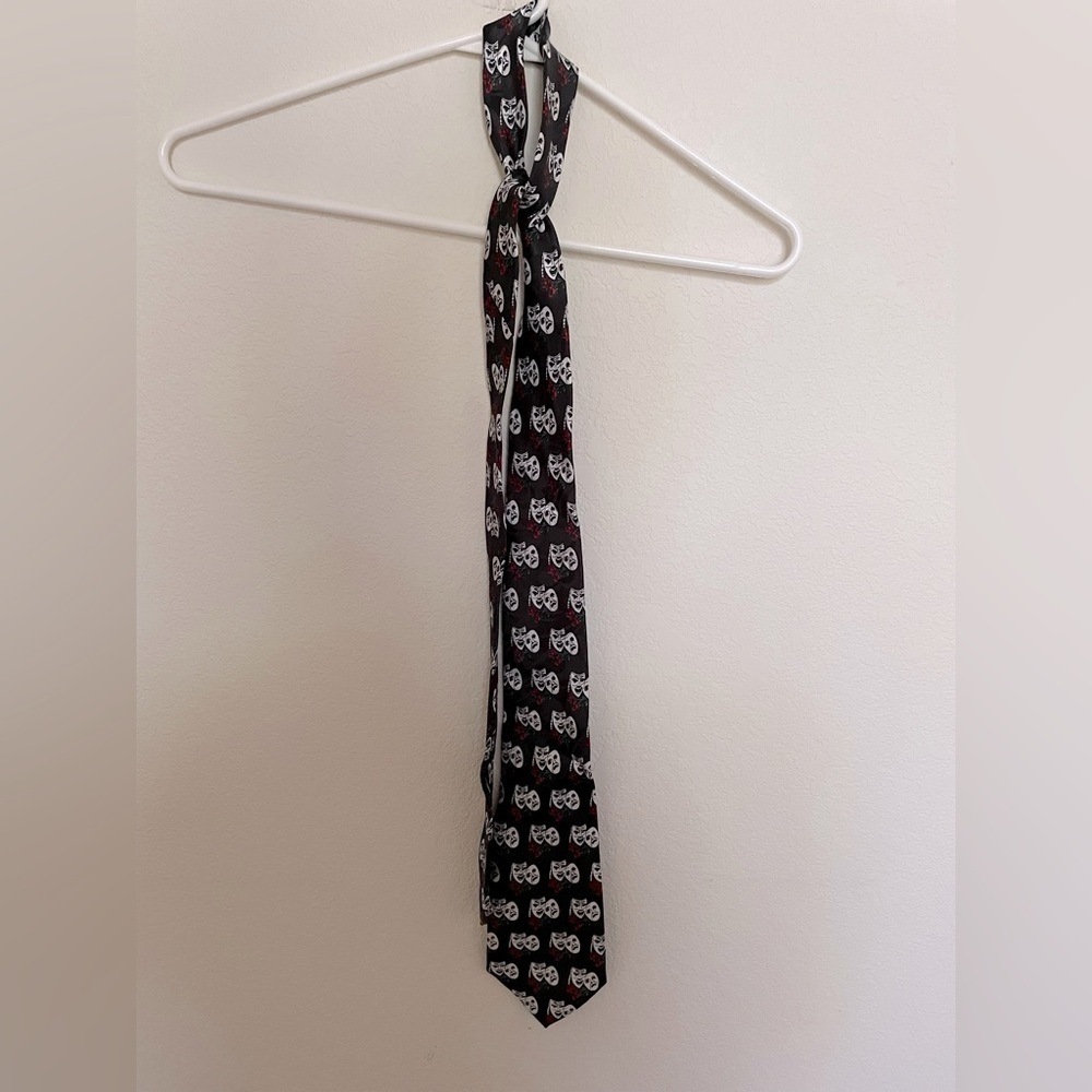 Steven Harris Comedy/Tragedy Tie